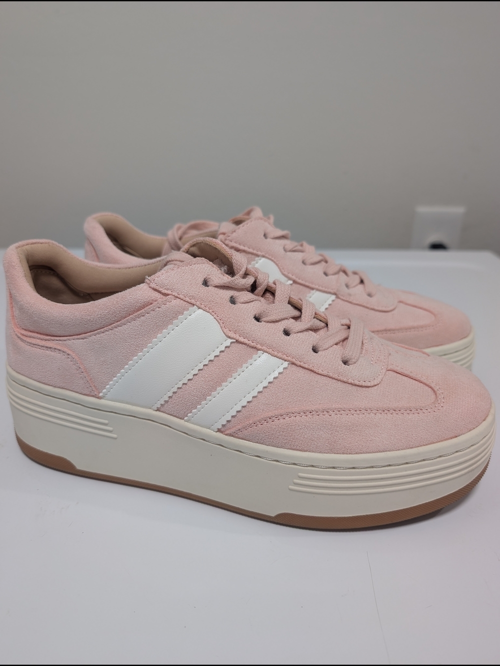 Women's Pink Madden Girl Platform Retro Tennis Shoes